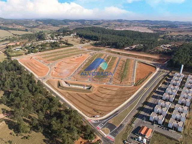 Terreno com 200m², à venda, no bairro Recanto do Vale em São José dos Campos