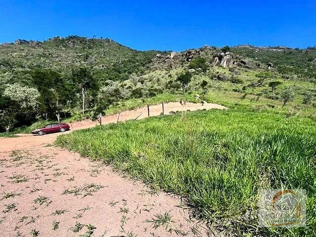 Terreno com 4756m², à venda, no bairro Condomínio Arco Iris em Atibaia