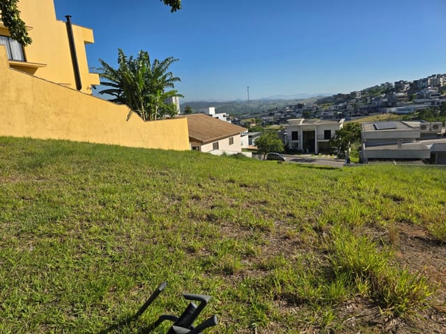 Terreno com 451m², à venda, no bairro Condomínio Residencial Monaco em São José dos Campos