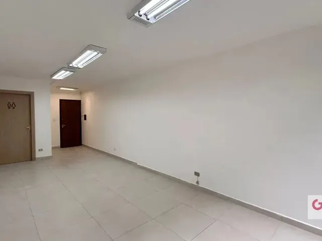 Sala para alugar, no bairro Centro em Curitiba