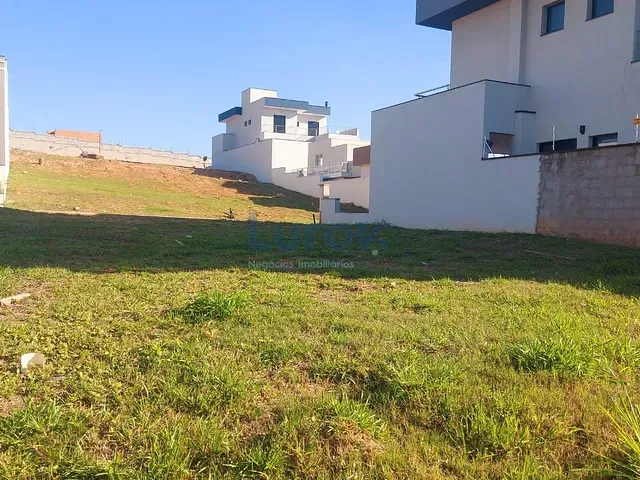 Terreno com 330m², à venda, no bairro Vila Capuava em Valinhos