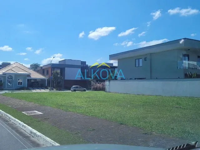 Terreno com 552m², à venda, no bairro Jardim do Golfe em São José dos Campos