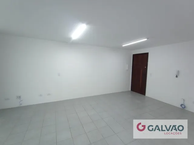 Sala para alugar, no bairro Bom Retiro em Curitiba