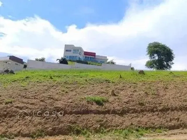 Terreno com 900m², à venda, no bairro Condomínio Reserva do Paratehy em São José dos Campos