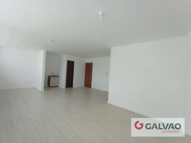 Sala para alugar, no bairro Centro Cívico em Curitiba