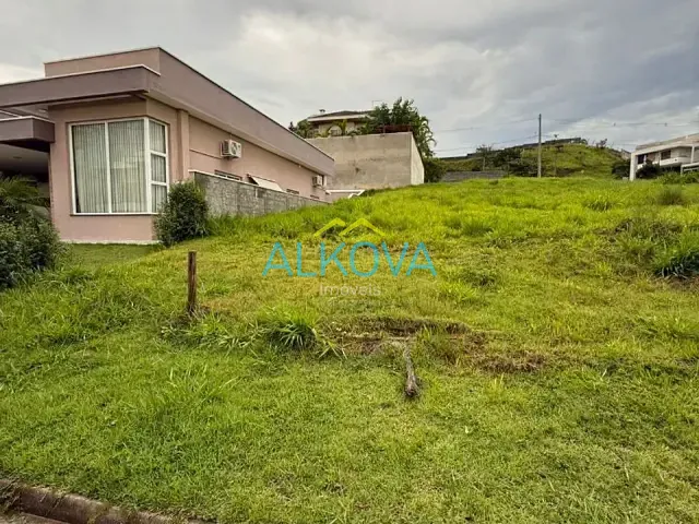 Terreno com 362m², à venda, no bairro Recanto dos Eucaliptos em São José dos Campos