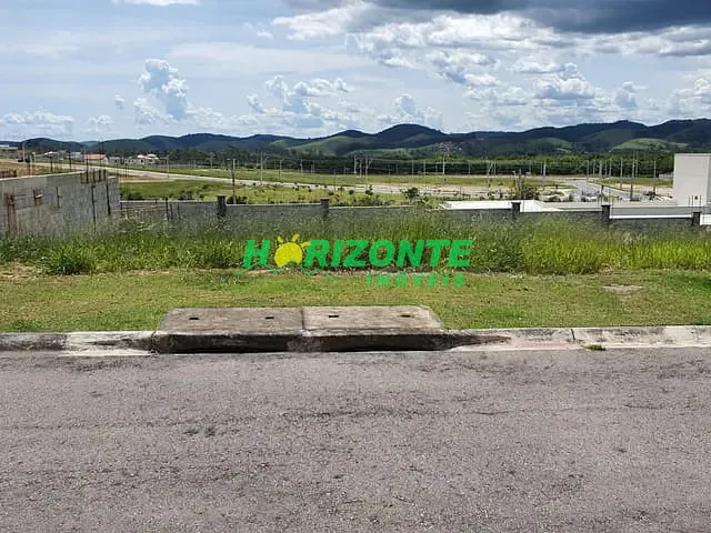 Terreno com 895m², à venda, no bairro Urbanova em São José dos Campos