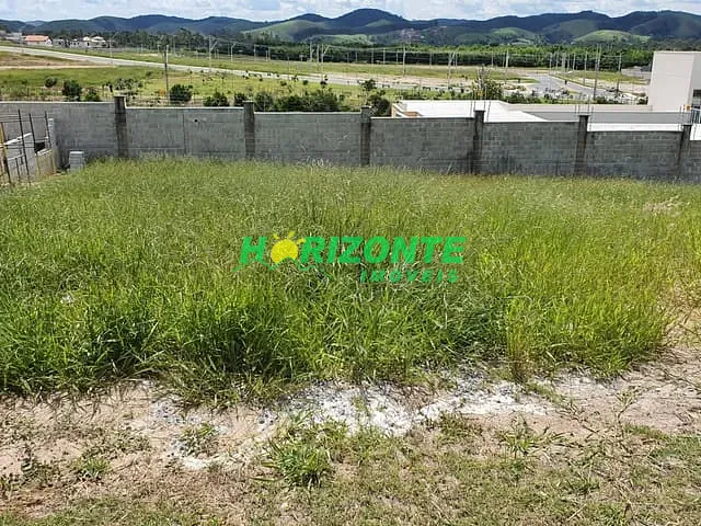 Terreno com 895m², à venda, no bairro Urbanova em São José dos Campos