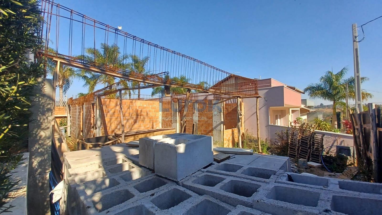 Terreno à venda, 225m² - Foto 1