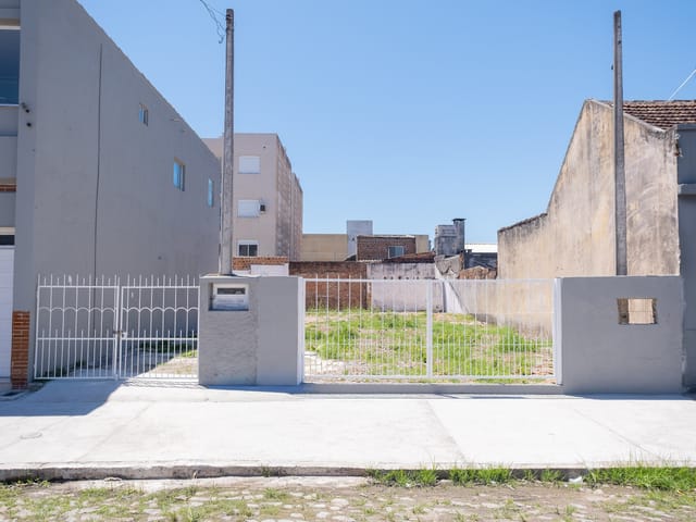 Terreno com 260m², à venda, no bairro Porto em Pelotas
