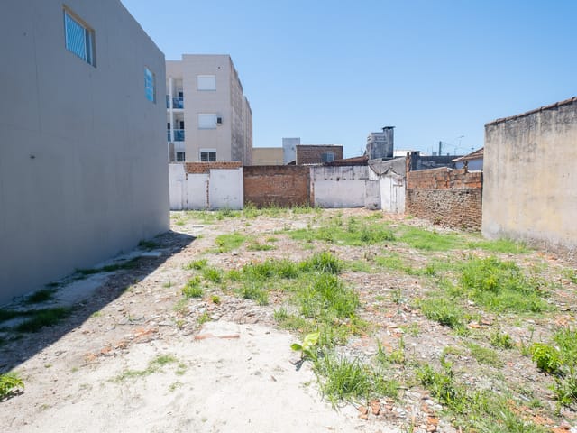 Terreno com 260m², à venda, no bairro Porto em Pelotas