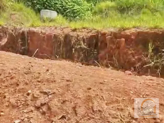 Terreno com 170m², à venda, no bairro Jardim Imperial em Atibaia