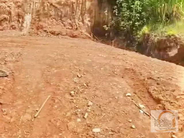 Terreno com 170m², à venda, no bairro Jardim Imperial em Atibaia