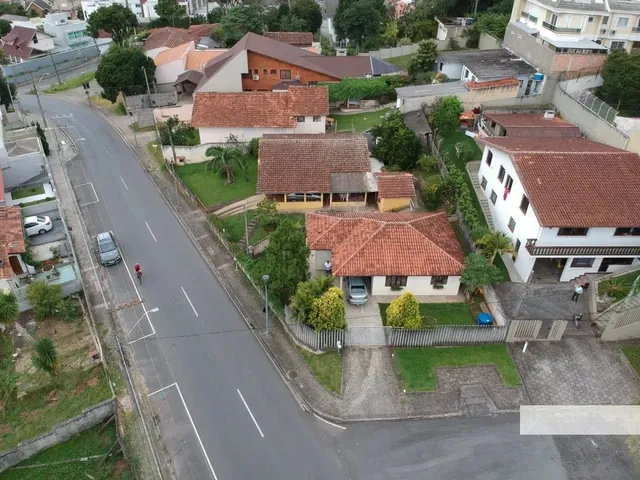 Terreno à venda, no bairro Vista Alegre em Curitiba