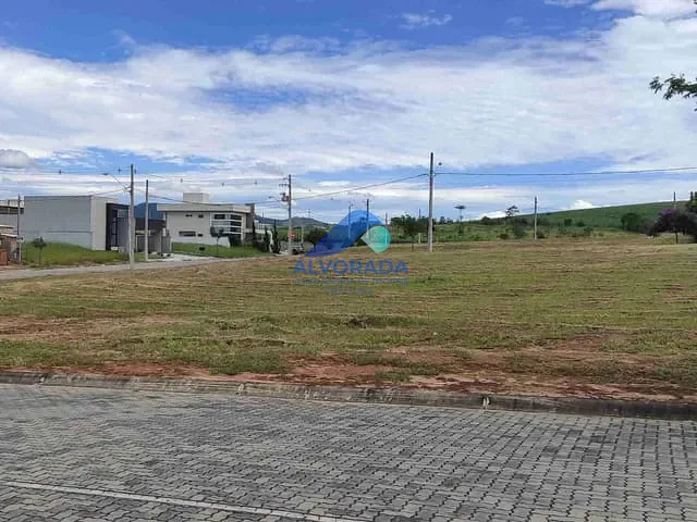 Terreno com 500m², à venda, no bairro Condomínio Residencial Ecopark Bourbon em Caçapava