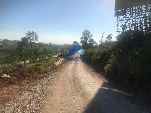 Terreno com 1000m², à venda, no bairro Chácaras Santa Maria em Jacareí