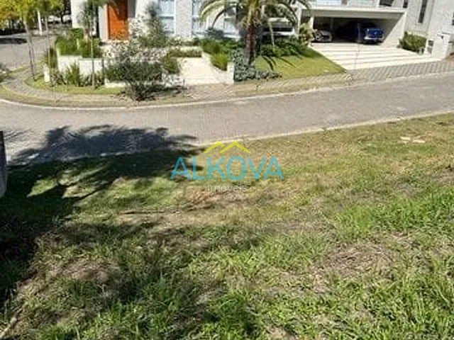 Terreno com 720m², à venda, no bairro Condomínio Reserva do Paratehy em São José dos Campos