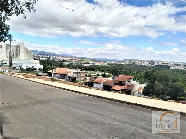 Terreno com 230m², à venda, no bairro Jardim Santo Antônio em Atibaia