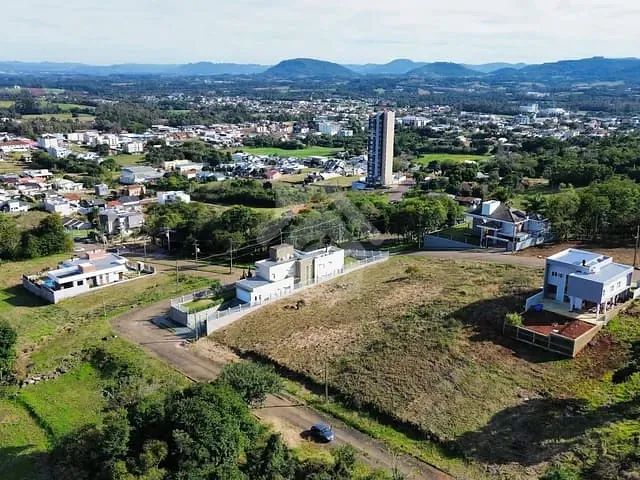 Terreno com 389m², à venda, no bairro Centro Administrativo em Teutônia