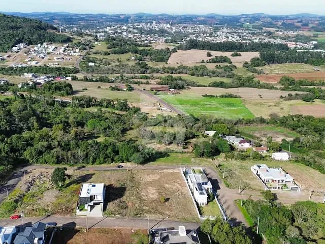 Terreno com 388m², à venda, no bairro Centro Administrativo em Teutônia