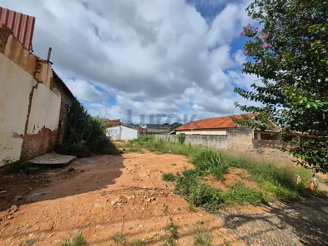 Terreno com 249m², à venda, no bairro Jardim Primavera em Valinhos