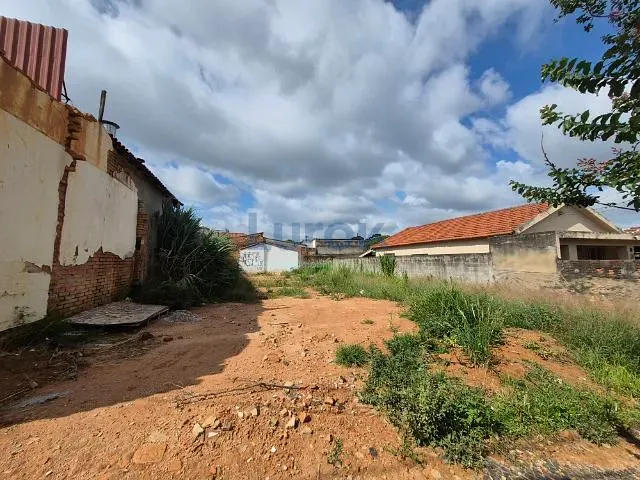 Terreno com 249m², à venda, no bairro Jardim Primavera em Valinhos