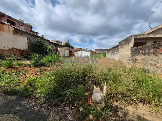 Terreno com 249m², à venda, no bairro Jardim Primavera em Valinhos
