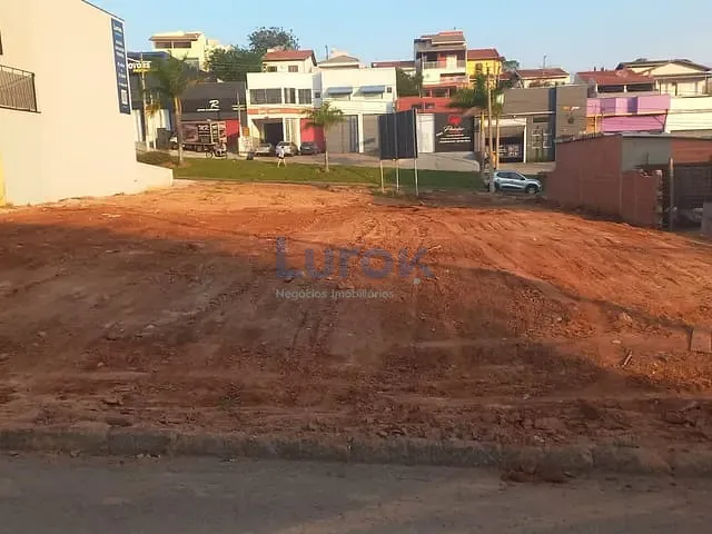 Terreno com 407m², à venda, no bairro Jardim Alto da Colina em Valinhos