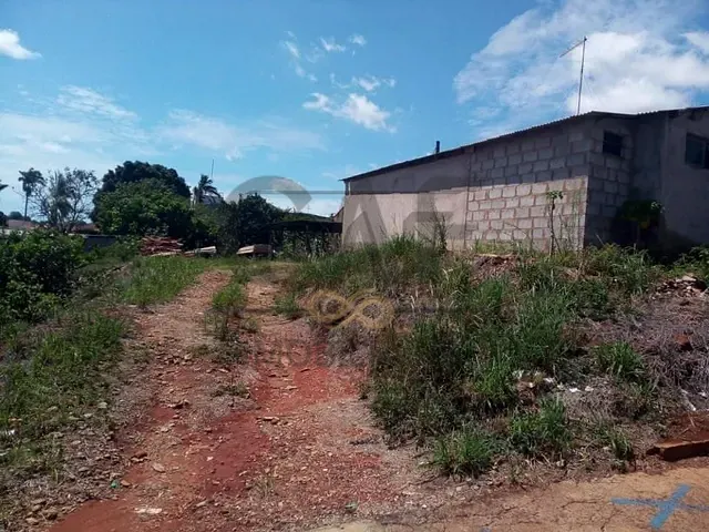 Terreno com 541m², à venda, no bairro Centro em Santo Antônio de Posse
