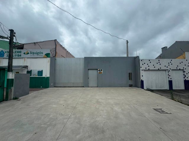Terreno com 1000m², à venda, no bairro Três Vendas em Pelotas