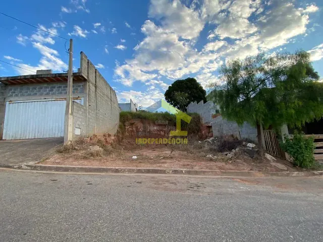 Terreno com 287m², à venda, no bairro Loteamento Itatiba Park em Itatiba