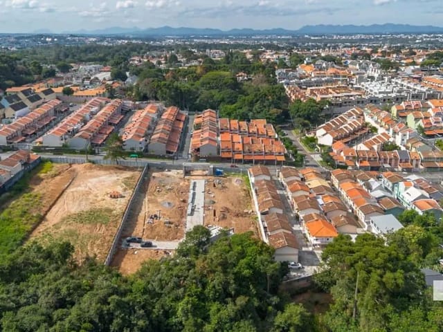Terreno à venda, no bairro Xaxim em Curitiba