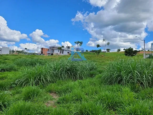 Terreno com 571m², à venda, no bairro Residencial Fazenda Santa Rosa - Fase 1 em Itatiba