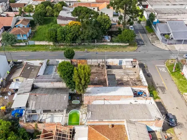 Terreno à venda, no bairro Capão Raso em Curitiba