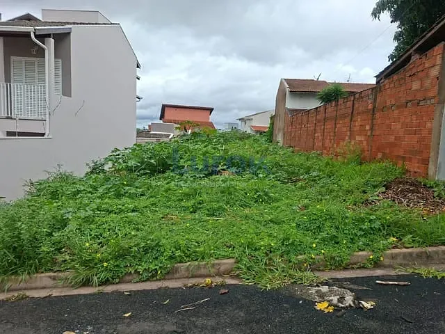 Terreno com 402m², à venda, no bairro Jardim Recanto dos Pássaros II em Valinhos