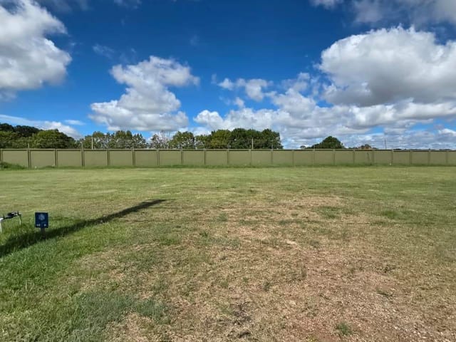 Terreno com 262m², à venda, no bairro Laranjal em Pelotas