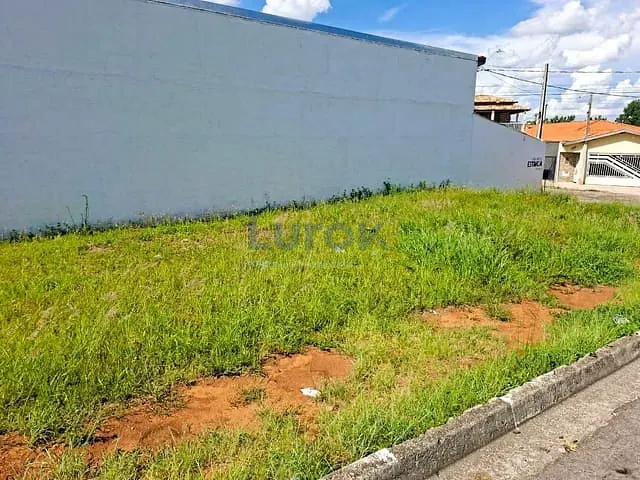 Terreno com 140m², à venda, no bairro Jardim Amélia em Morungaba