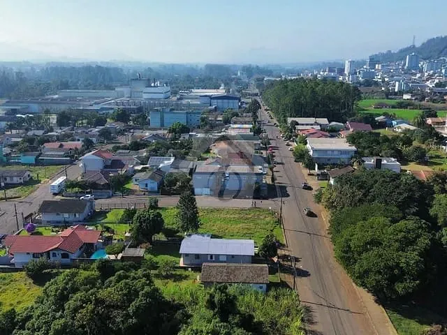 Terreno com 385m², à venda, no bairro Alesgut em Teutônia