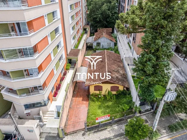 Terreno à venda, no bairro Alto da Glória em Curitiba