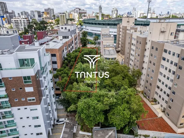 Terreno à venda, no bairro Alto da Glória em Curitiba