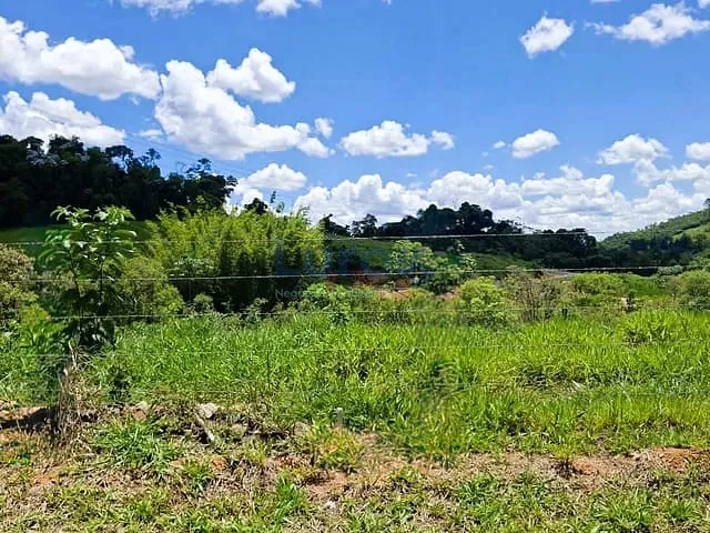 Terreno com 309m², à venda, no bairro Núcleo Habitacional Brumado em Morungaba