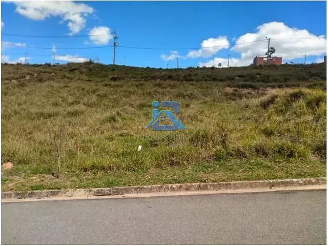 Terreno com 250m², à venda, no bairro Núcleo Residencial Porto Seguro em Itatiba