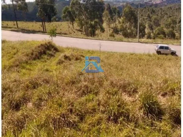Terreno com 250m², à venda, no bairro Núcleo Residencial Porto Seguro em Itatiba