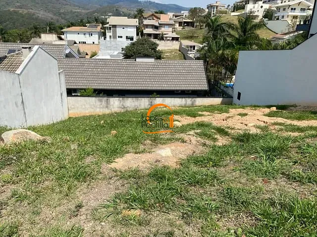 Terreno com 450m², à venda, no bairro Condomínio Residencial Água Verde em Atibaia