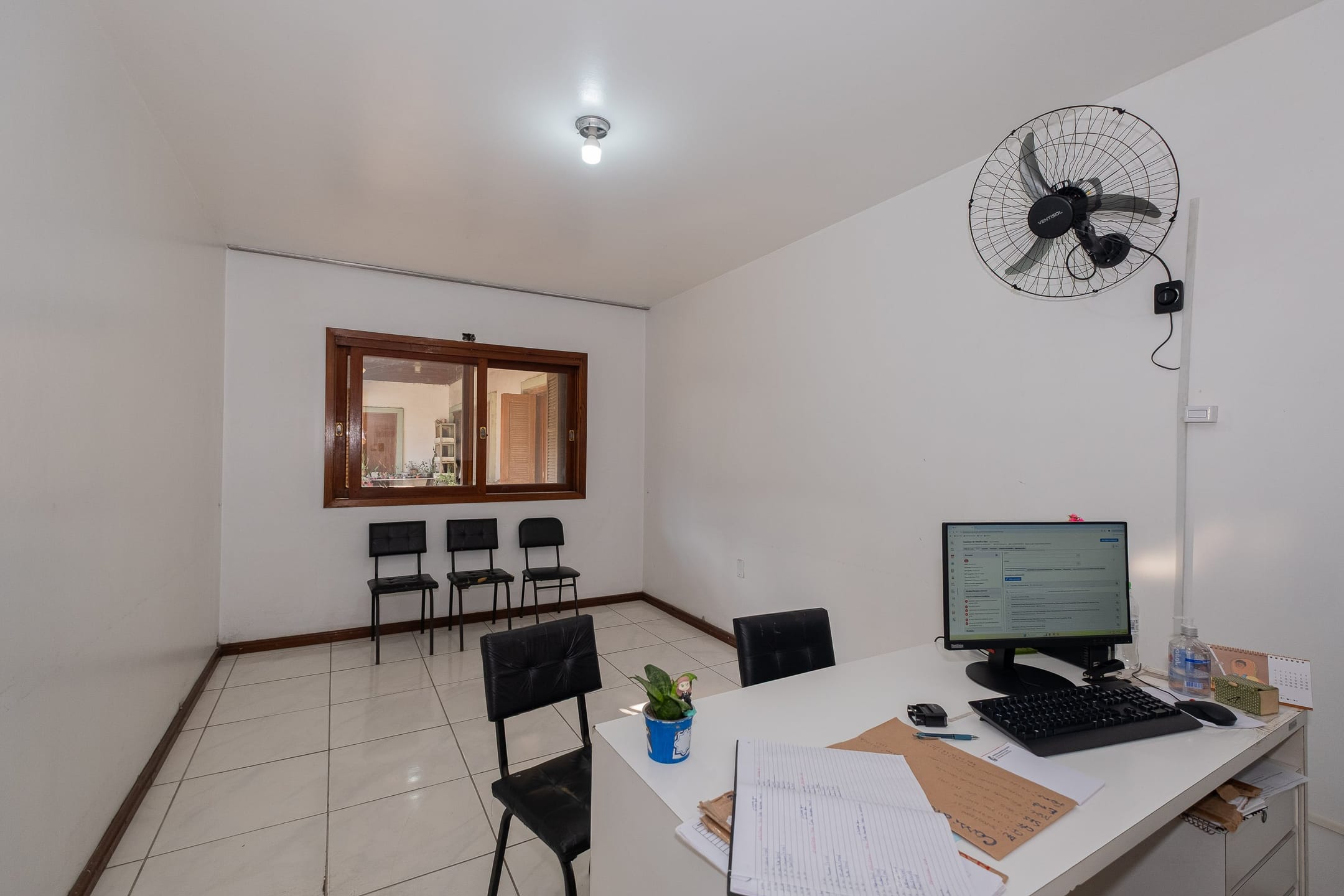 Terreno de esquina à venda na Av. Fernando Osório, Pelotas - com 2.040 m² de área total e ótimo potencial de valorização. - 19