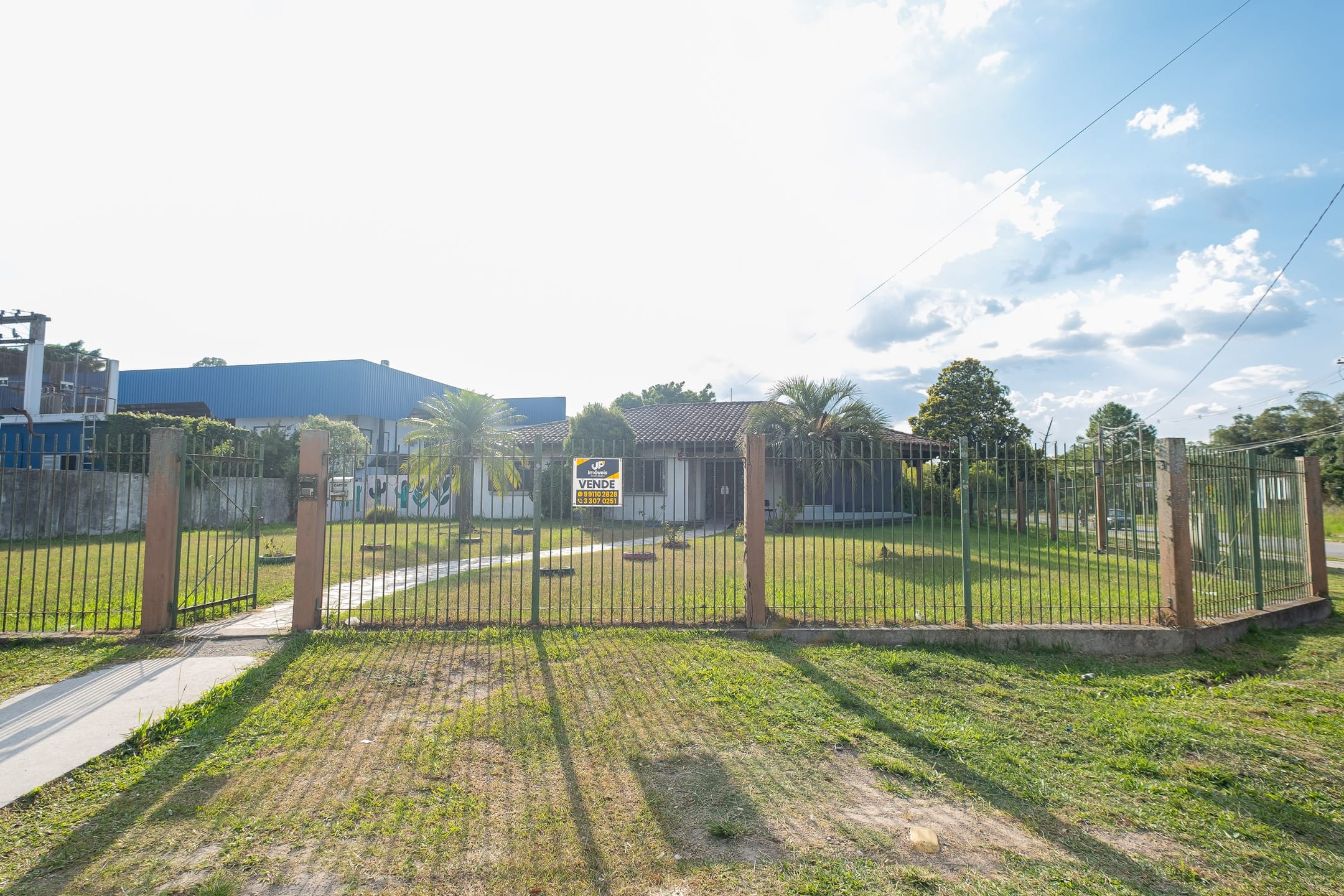 Terreno de esquina à venda na Av. Fernando Osório, Pelotas - com 2.040 m² de área total e ótimo potencial de valorização. - 23