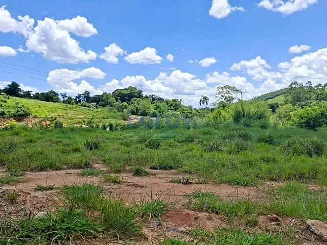 Terreno com 329m², à venda, no bairro Núcleo Habitacional Brumado em Morungaba