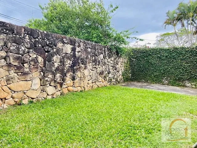 Terreno com 634m², à venda, no bairro Jardim Floresta em Atibaia
