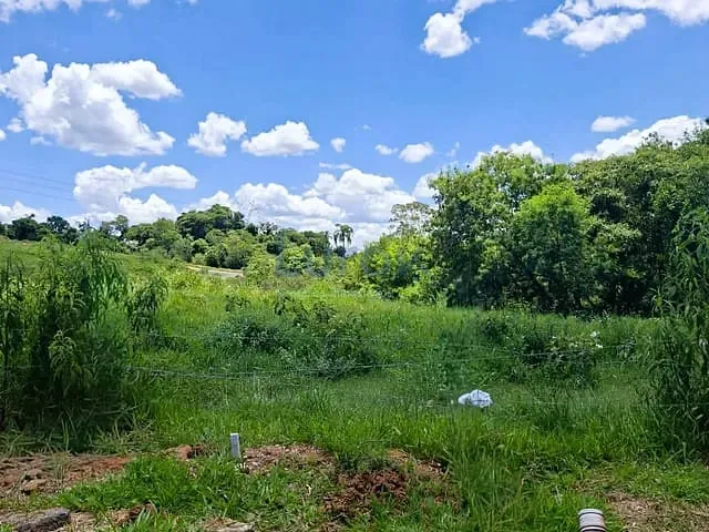 Terreno com 300m², à venda, no bairro Núcleo Habitacional Brumado em Morungaba