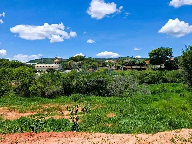 Terreno com 250m², à venda, no bairro Núcleo Habitacional Brumado em Morungaba